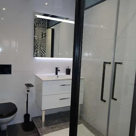 Maison Au Calme, 3 Chambres, Proche Commerces Et Plages, Jardin Sans Vis-a-vis, Terrasse Equipee - Fr-1-224b-138 *